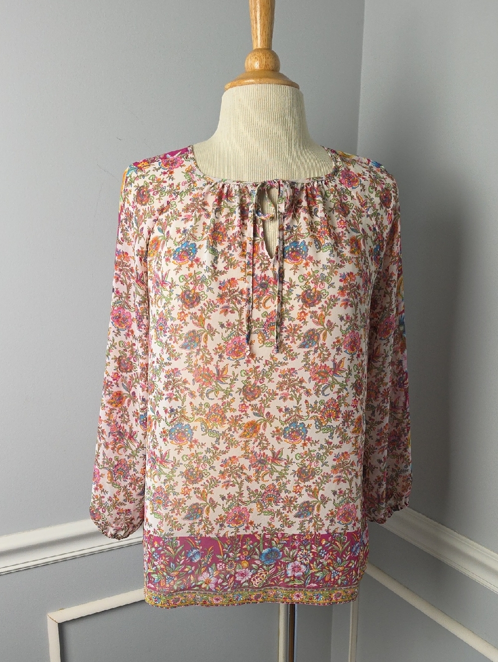 LUCKY BRAND Multi Color Floral Semi Sheer Bohemian Tie Neck Blouse‎ Top S NEW